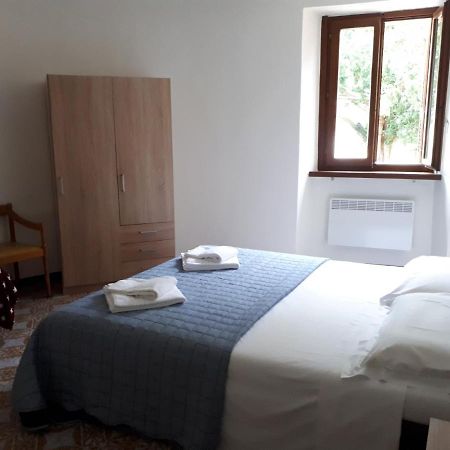 B&B Appartamenti Chez Patty Castel San Pietro Dış mekan fotoğraf